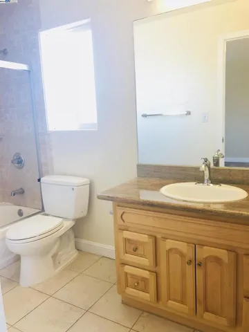 20161 Royal Ave, Hayward, California 94541
