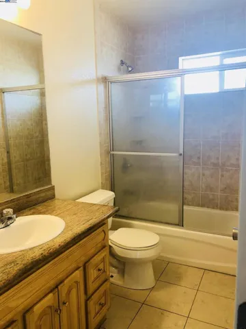 20161 Royal Ave, Hayward, California 94541