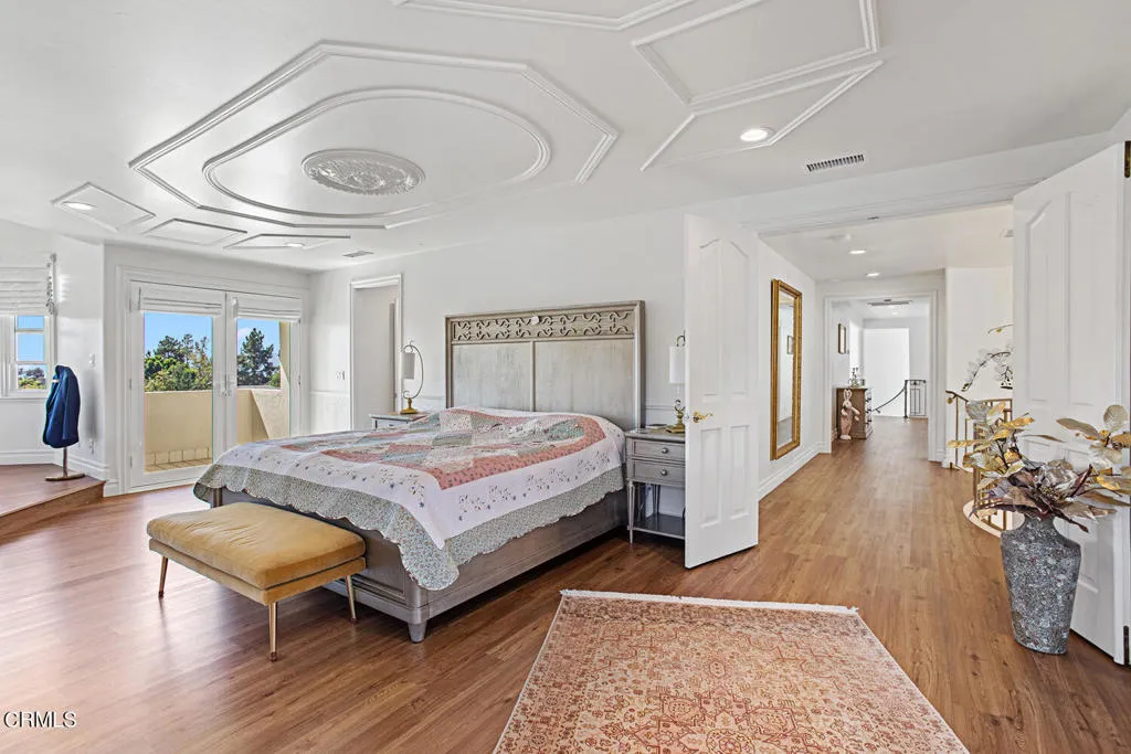 848 Greenridge Drive, La Canada Flintridge, California 91011 home-pic-28