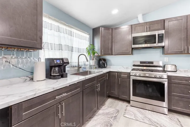 Open Concept Kitchen with island & upgraded appliances