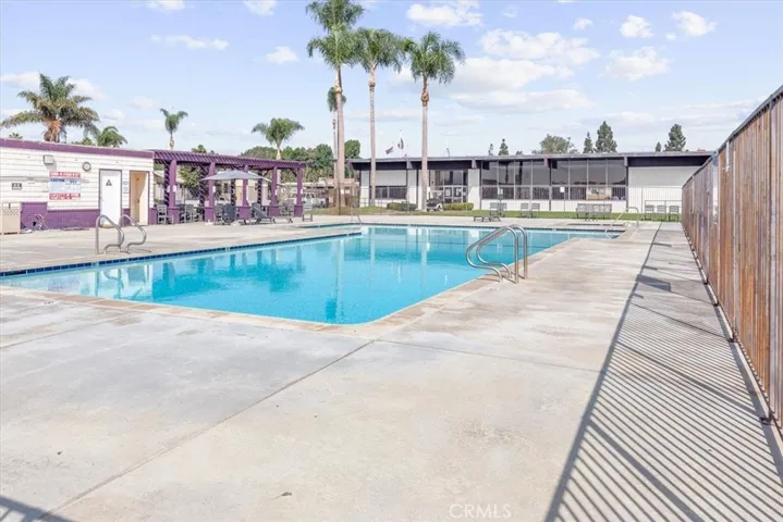 Park/Commnity Pool