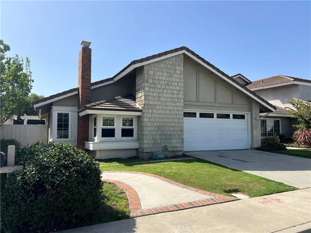 11 Thornwood, Irvine, California 92604