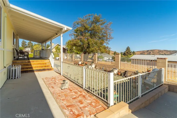 15040 Sandy Ridge Road, Lake Hughes, California 93532