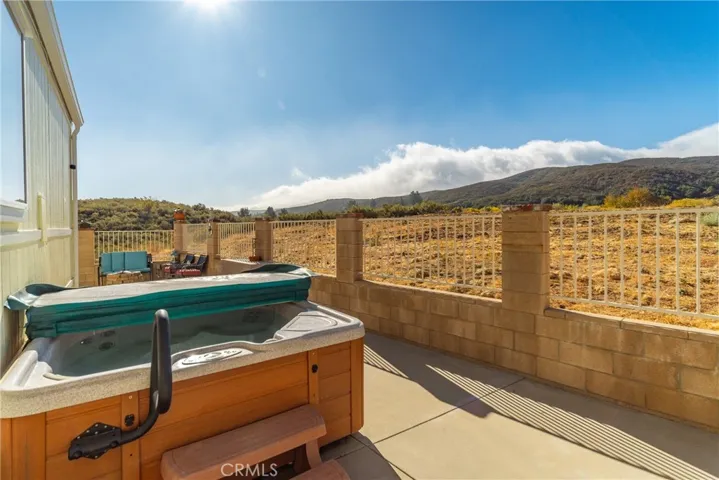 15040 Sandy Ridge Road, Lake Hughes, California 93532