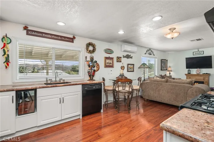 15040 Sandy Ridge Road, Lake Hughes, California 93532
