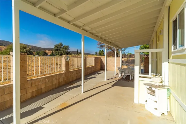 15040 Sandy Ridge Road, Lake Hughes, California 93532