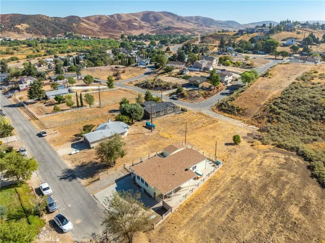 15040 Sandy Ridge Road, Lake Hughes, California 93532