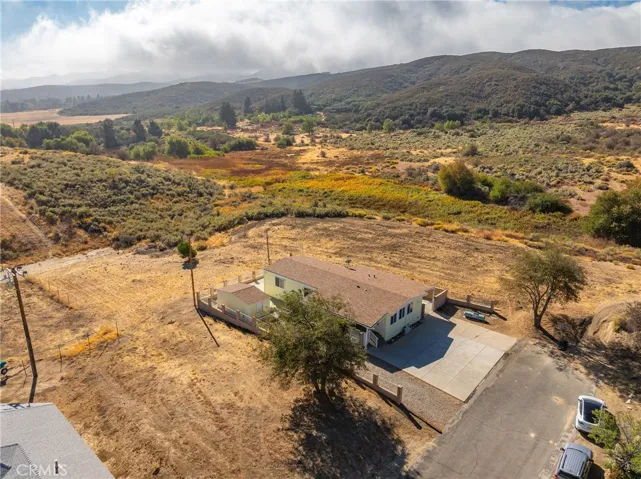 15040 Sandy Ridge Road, Lake Hughes, California 93532