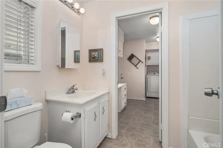 15040 Sandy Ridge Road, Lake Hughes, California 93532