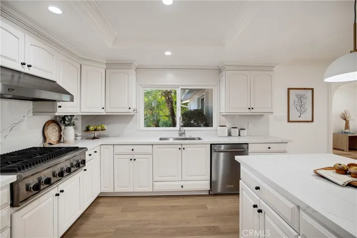 6907 Cherty Drive, Rancho Palos Verdes, California 90275