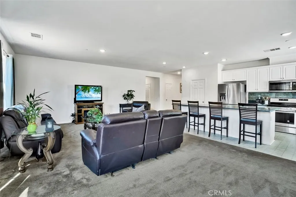 31857 Abbott Court, Menifee, California 92584 home-pic-8