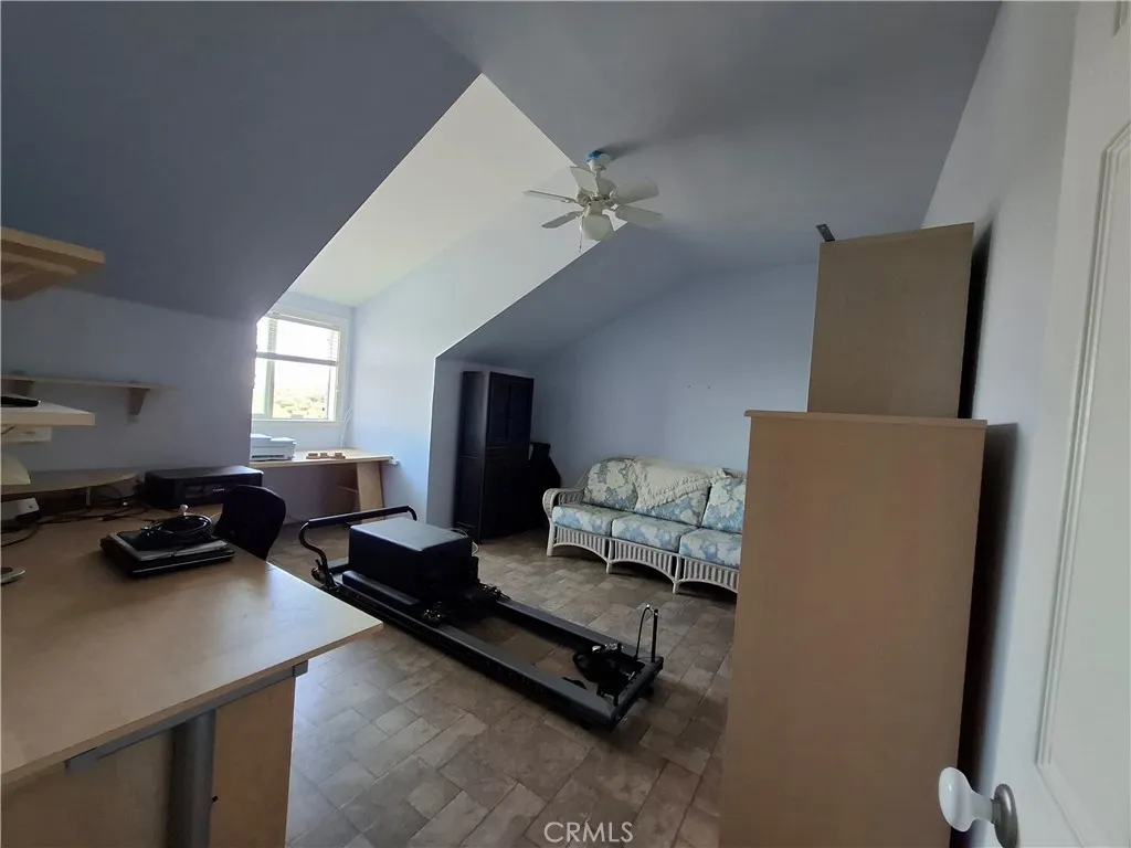 41722 Avenida De Encanto, Murrieta, California 92562 home-pic-44