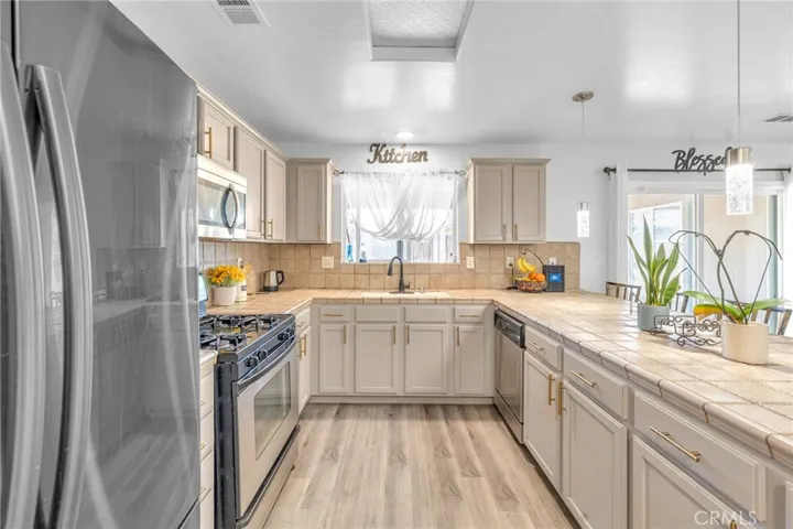 11014 Sonoma Creek Court, Bakersfield, California 93312