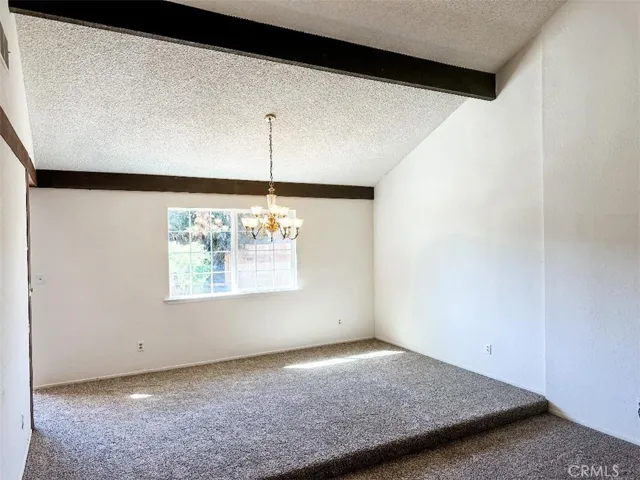 140 Holiday Way, Chowchilla, California 93610