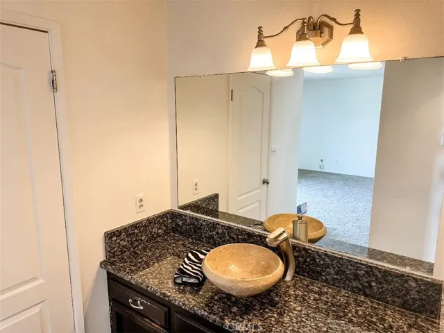 140 Holiday Way, Chowchilla, California 93610
