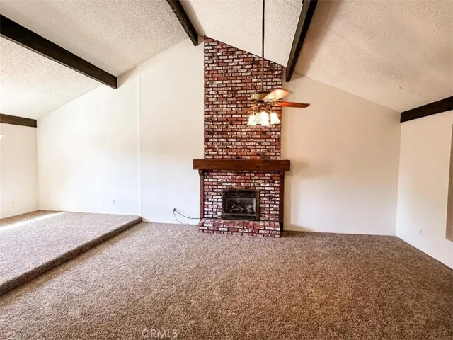 140 Holiday Way, Chowchilla, California 93610