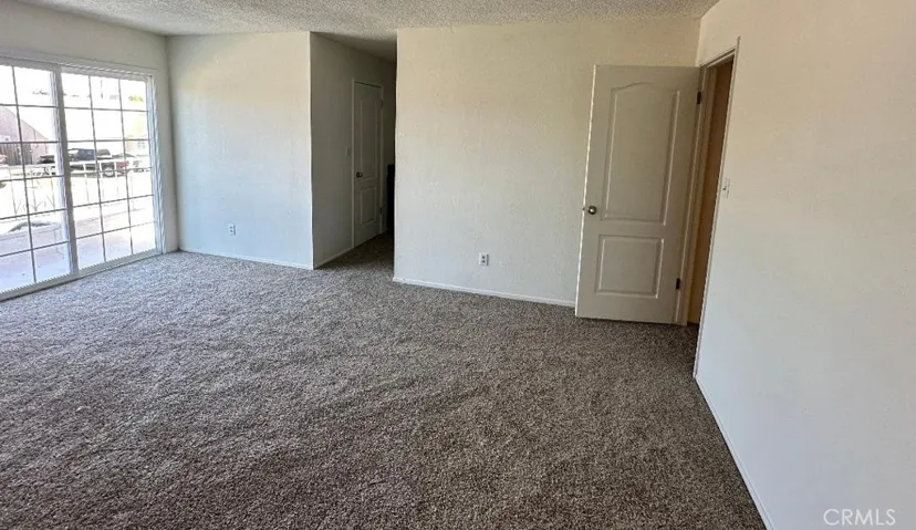 140 Holiday Way, Chowchilla, California 93610