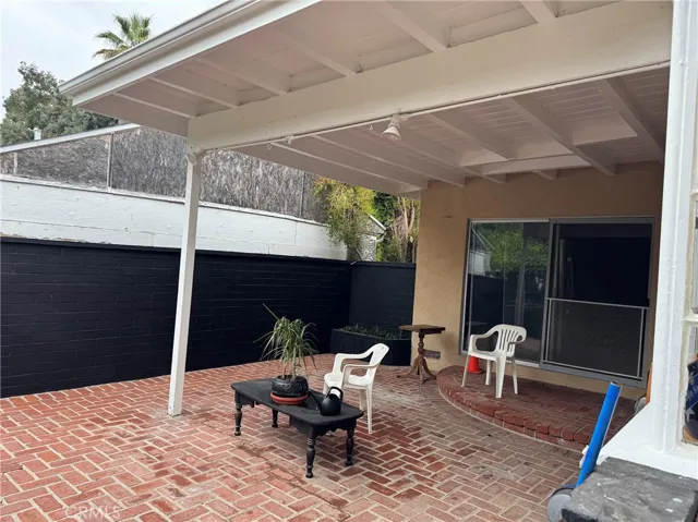5213 Alhama Drive, Woodland Hills, California 91364