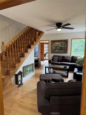 5213 Alhama Drive, Woodland Hills, California 91364