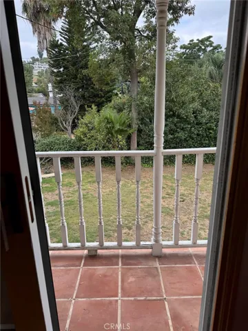 5213 Alhama Drive, Woodland Hills, California 91364