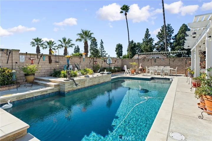 19762 Le Mans Circle, Yorba Linda, California 92886