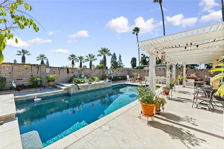 19762 Le Mans Circle, Yorba Linda, California 92886
