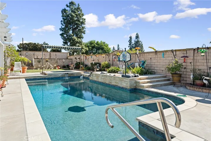 19762 Le Mans Circle, Yorba Linda, California 92886