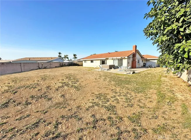 Lots of Land in the Middle of a Sought-After Neighborhood in the top-School Zone