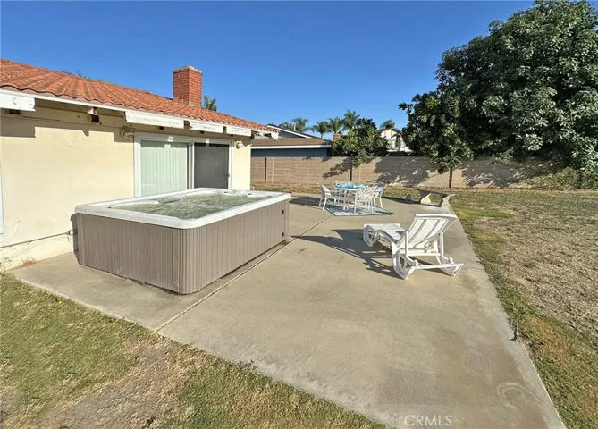 Fiberglass Bubbling Hot Tub on Patio