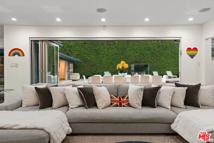 602 N Whittier Drive, Beverly Hills, California 90210