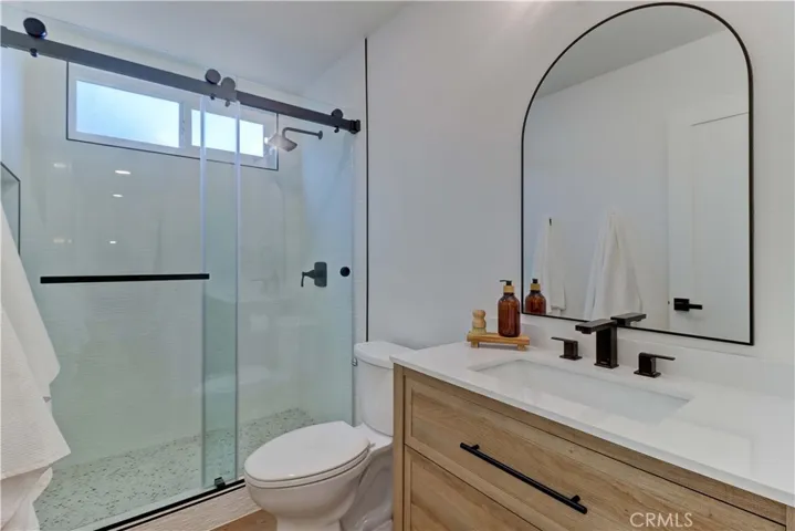 hallway bath 1