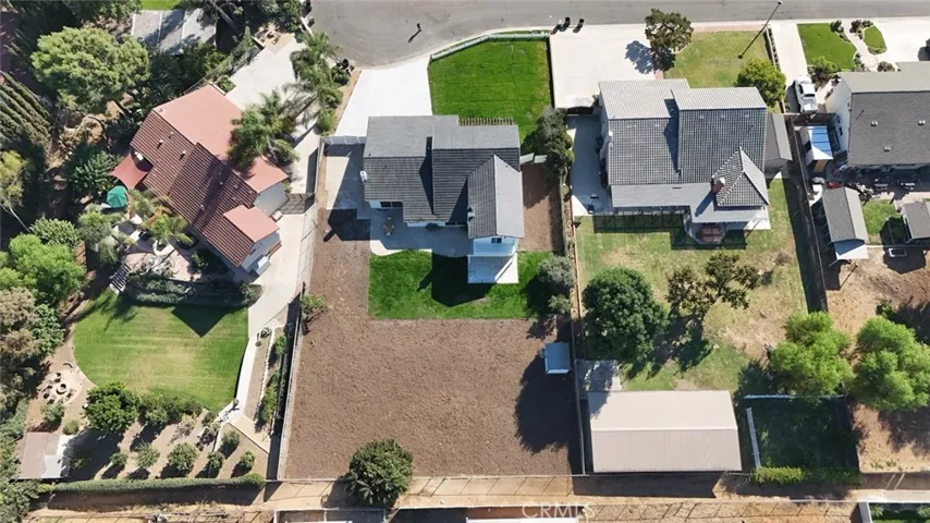 ADU, tennis court, horse barn potential