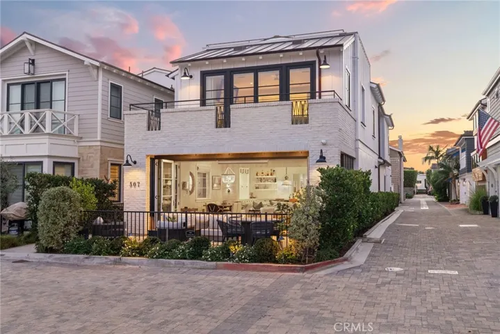 507 L Street, Newport Beach, California 92661