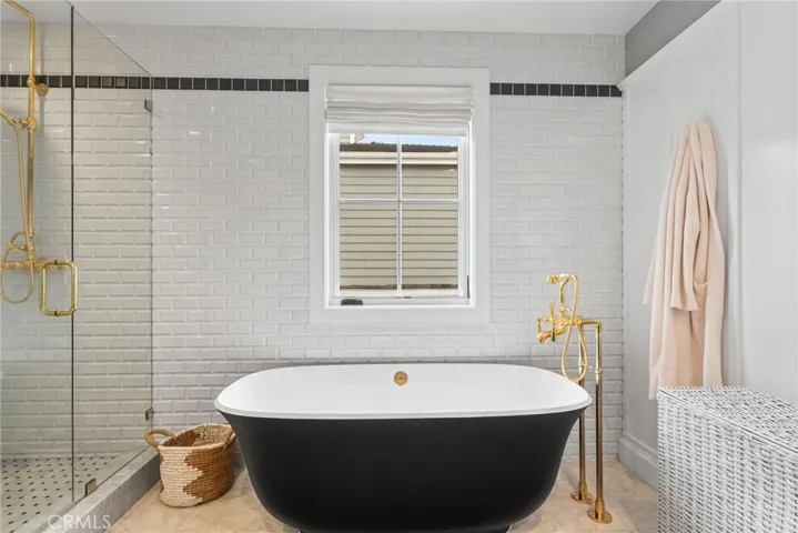 507 L Street, Newport Beach, California 92661