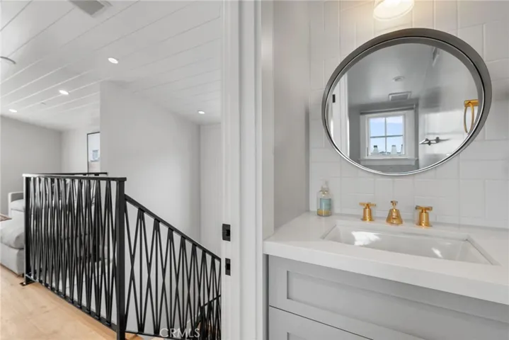 507 L Street, Newport Beach, California 92661