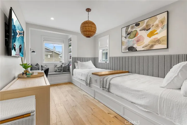 507 L Street, Newport Beach, California 92661