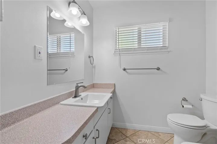 5030 Tophill Place, Riverside, California 92507