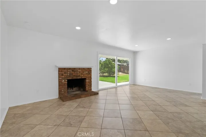 5030 Tophill Place, Riverside, California 92507