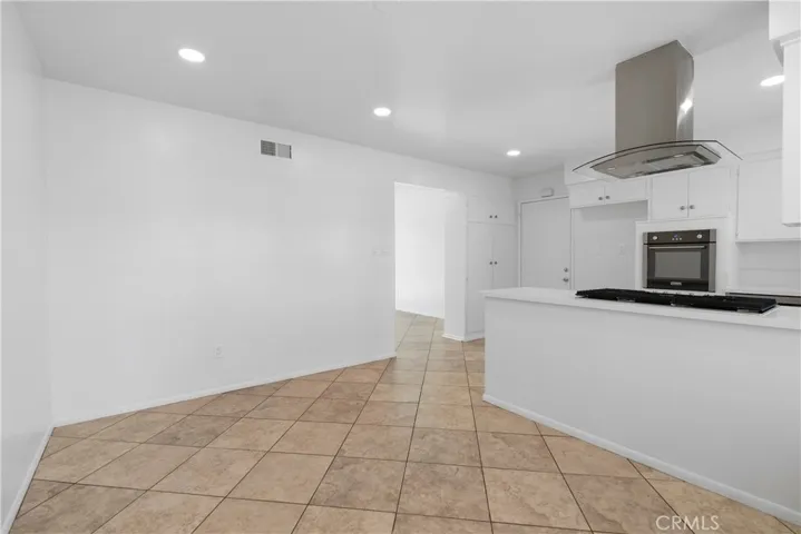5030 Tophill Place, Riverside, California 92507