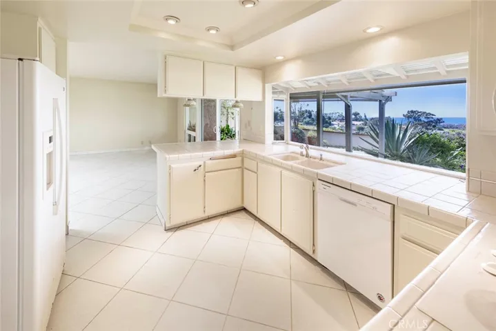 313 Calle Pueblo, San Clemente, California 92672