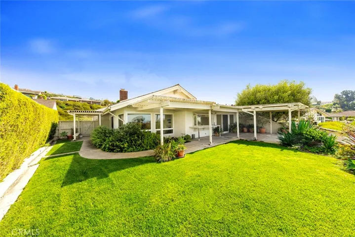 313 Calle Pueblo, San Clemente, California 92672