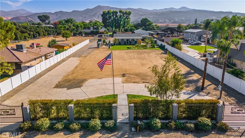 43135 Johnston Avenue, Hemet, California 92544