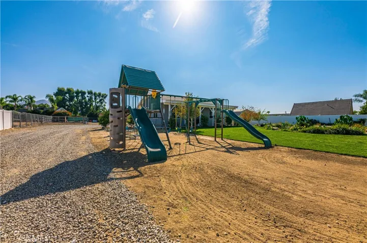 43135 Johnston Avenue, Hemet, California 92544