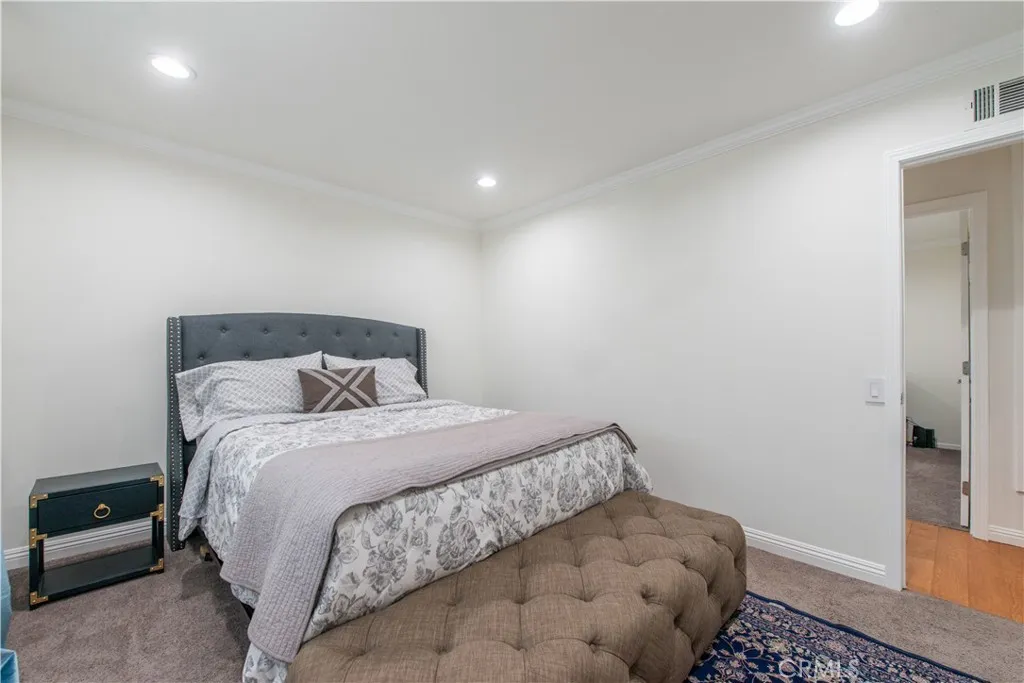 5849 Belbert Circle, Calabasas, California 91302 home-pic-23