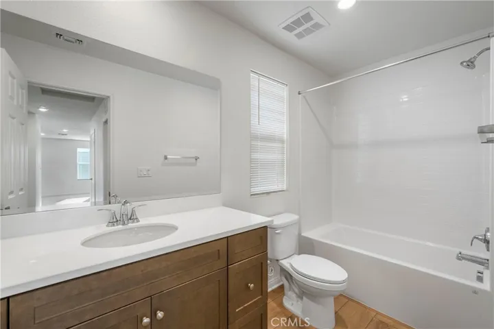 4812 Sicily Drive, Lake Elsinore, California 92530