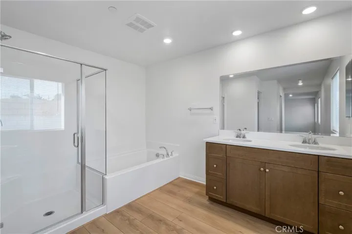 4812 Sicily Drive, Lake Elsinore, California 92530