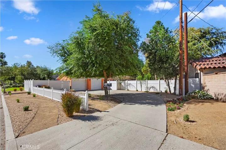3306 N H Street, San Bernardino, California 92405