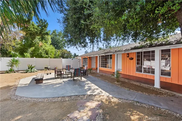 3306 N H Street, San Bernardino, California 92405