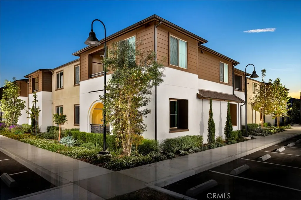 9001 Cerise Lane 109, Cypress, California 90630 home-pic-1