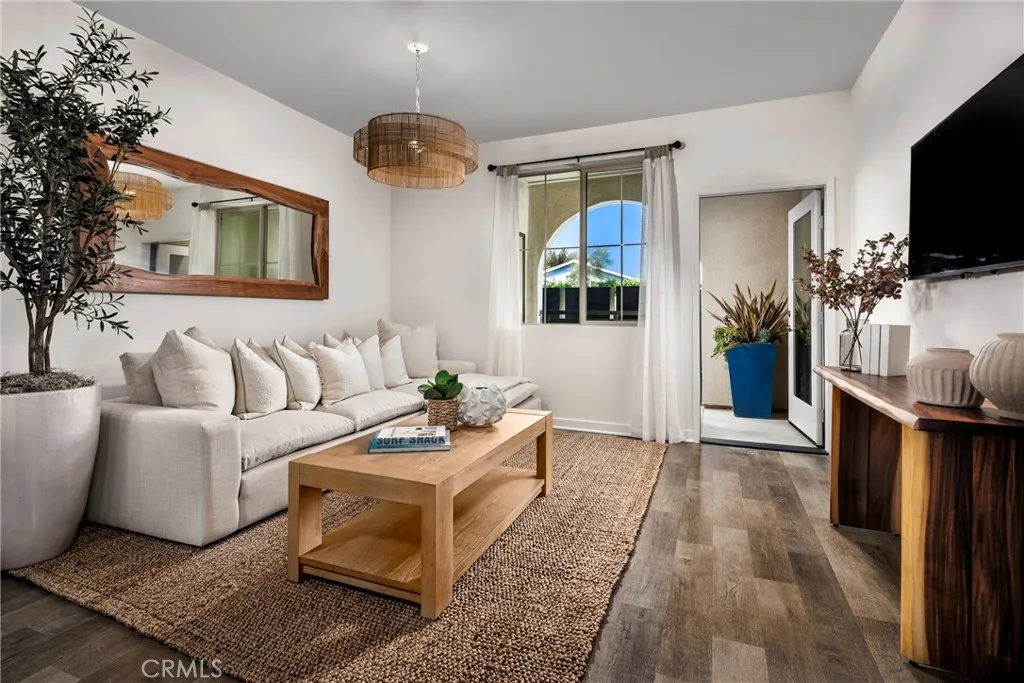 9001 Cerise Lane 109, Cypress, California 90630 home-pic-3